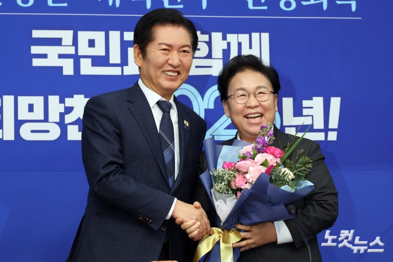 정청래 대표, 신임 원내대표·최고위원들과 최고위원회의