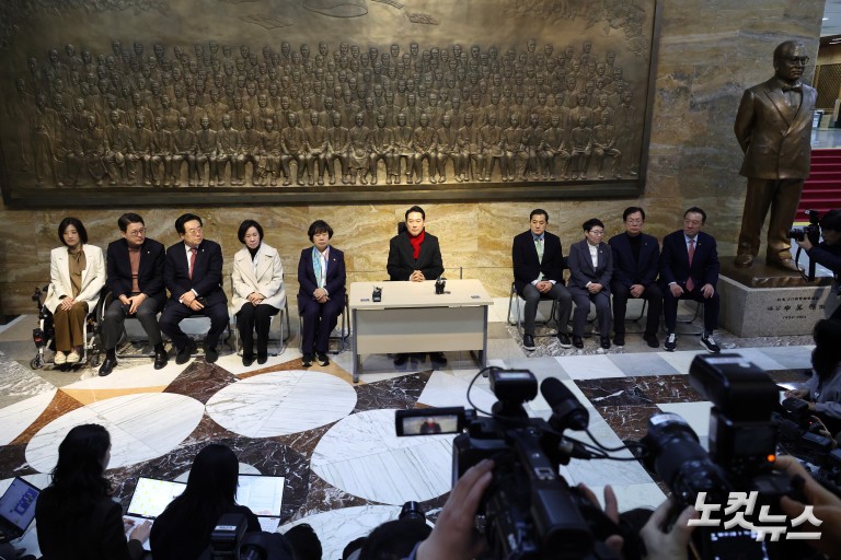 국회 본회의 2차 종합특검 상정 및 장동혁 대표 단식 농성