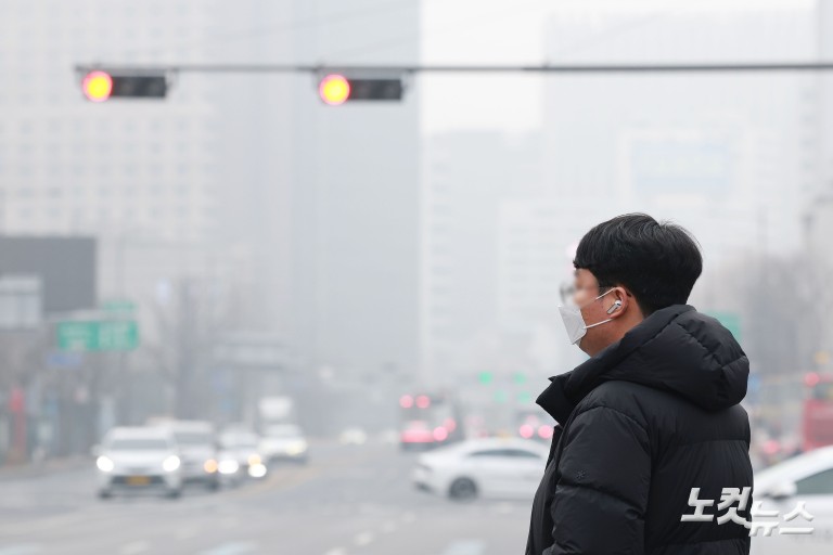 한파 주춤하니 미세먼지 기승