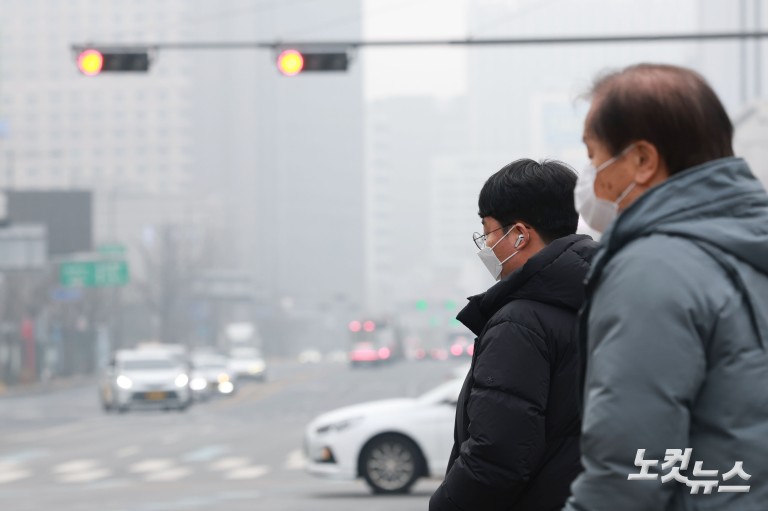 한파 주춤하니 미세먼지 기승