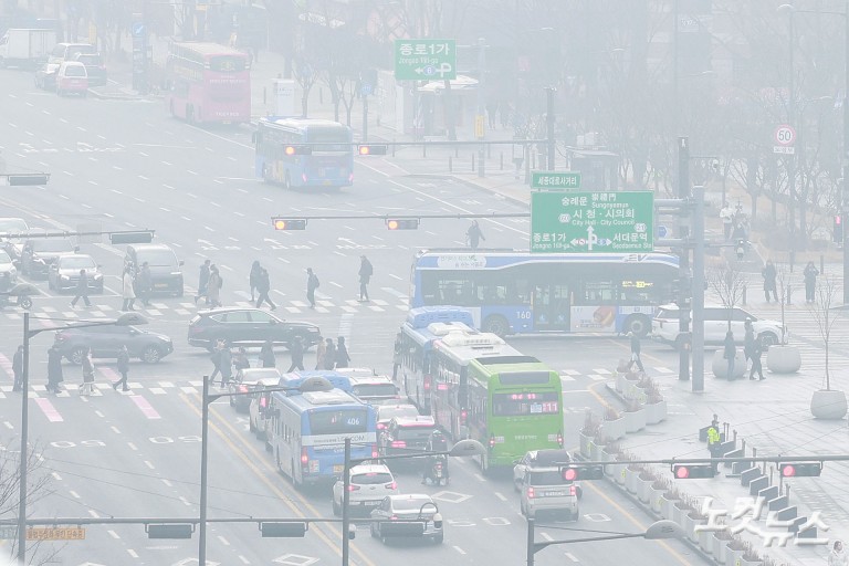 한파 주춤하니 미세먼지 기승