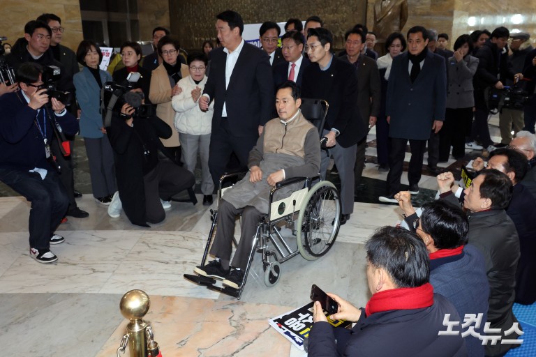 장동혁 대표, 단식 중단