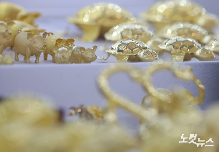 '금 한돈 백만원' 시대