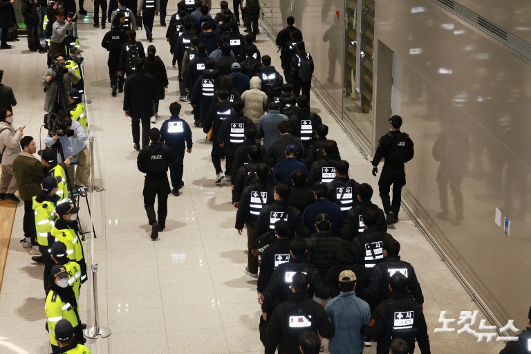 ‘캄보디아 범죄조직’ 73명 강제송환…역대 최대 규모