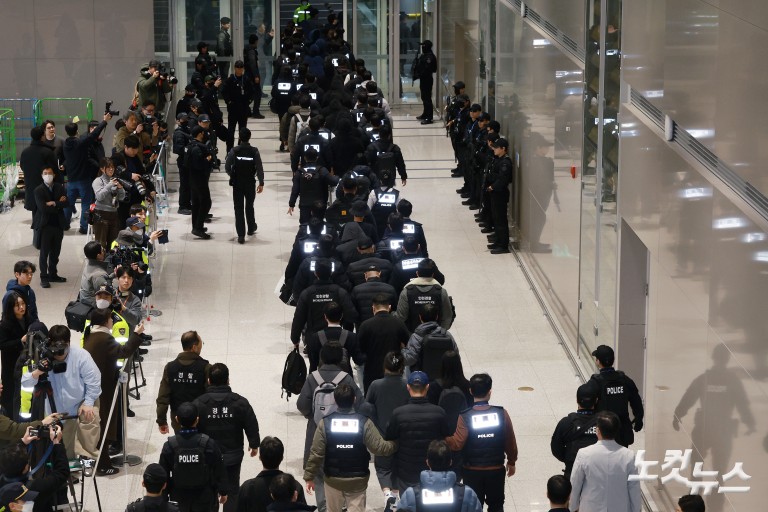 ‘캄보디아 범죄조직’ 73명 강제송환…역대 최대 규모