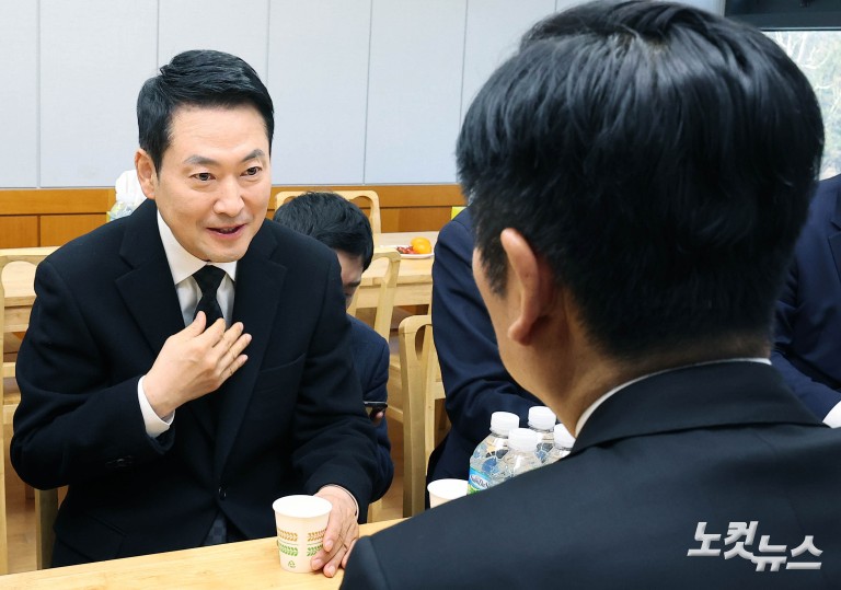 이해찬 빈소 조문한 장동혁