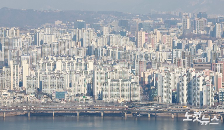 李, 부동산과의 전쟁...연일 다주택자 압박