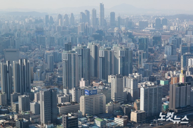 李, 부동산과의 전쟁...연일 다주택자 압박