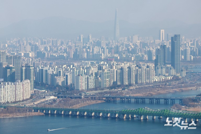 李, 부동산과의 전쟁...연일 다주택자 압박