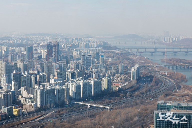 李, 부동산과의 전쟁...연일 다주택자 압박