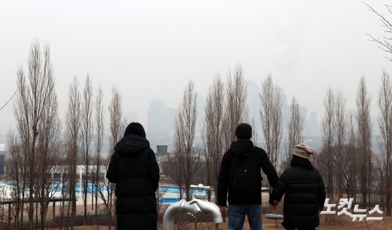 올해 첫 '미세먼지 비상저감조치'