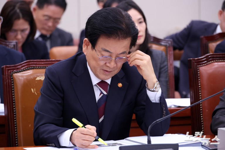 외통위, 중동 사태 관련 긴급현안질의