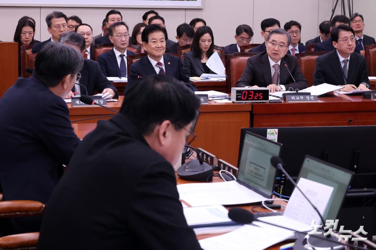 외통위, 중동 사태 관련 긴급현안질의