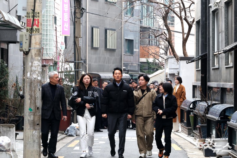 오세훈, 전·월세 청년 주거난 현장 방문