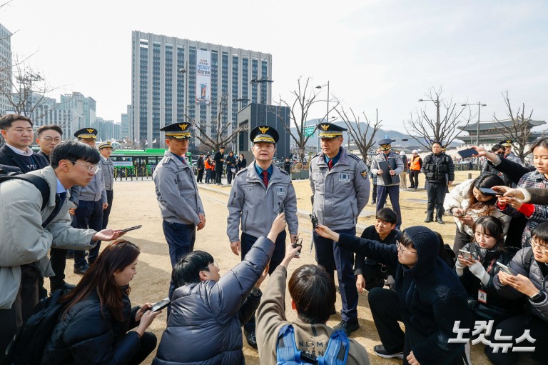 서울경찰청장, BTS 공연 앞두고 광화문광장 현장점검