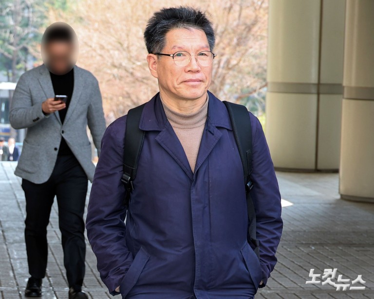 '위안부 피해자 모욕 시위' 단체 대표, 구속영장 심사