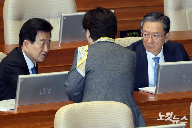 정치·외교·통일·안보 분야 대정부질문