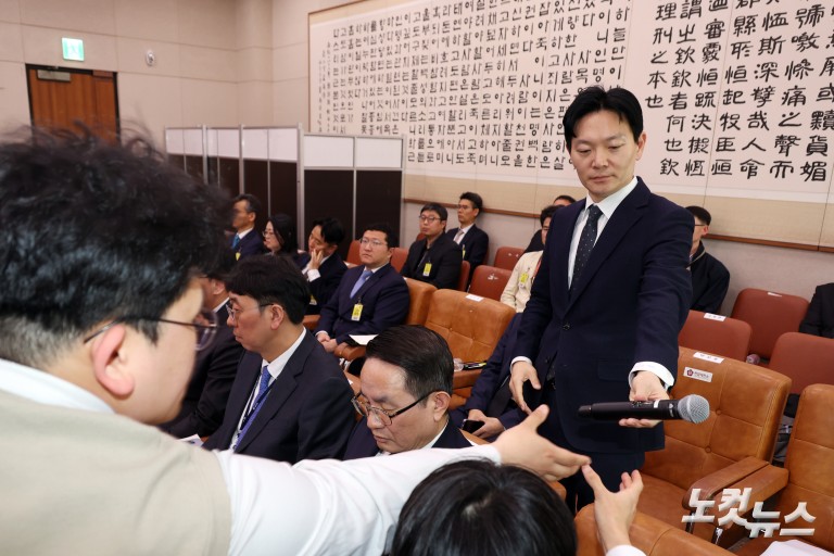 박상용 검사 '증인선서 거부'