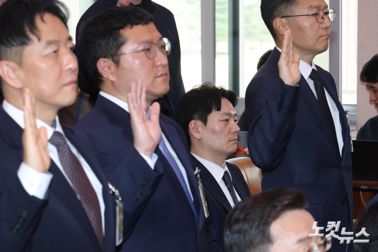 박상용 검사 '증인선서 거부'