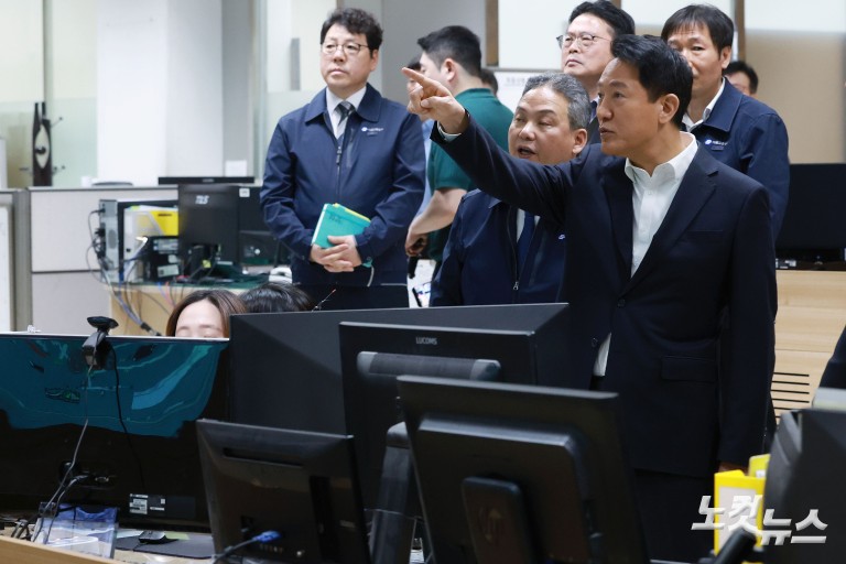 오세훈, 지하철 혼잡 줄일 '무선통신 제어시스템' 점검