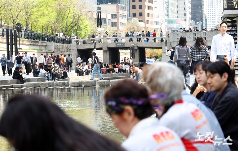 4월에 28도?…때 이른 초여름 날씨