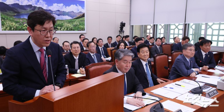 국회 외통위 전체회의