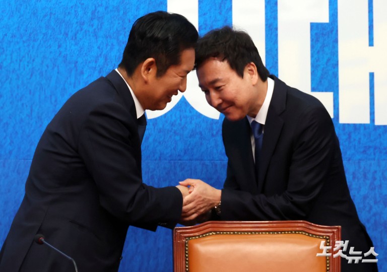 민주당, '1호 인재' 전태진 변호사 영입…울산 남구갑 보궐 출마