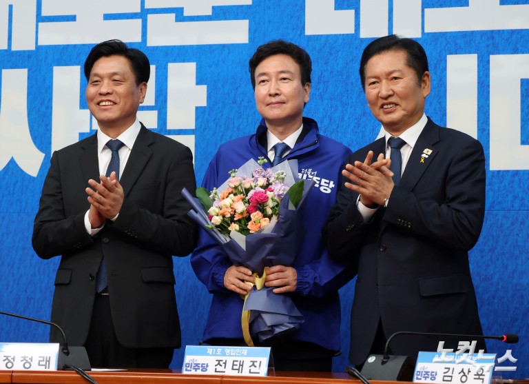 민주당, '1호 인재' 전태진 변호사 영입…울산 남구갑 보궐 출마