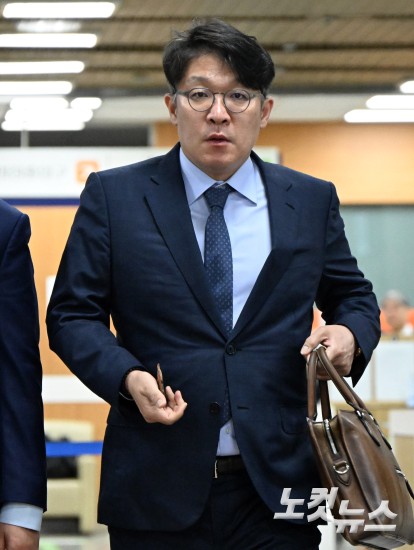 '김건희 그림 청탁' 김상민 전 검사, 2심 마무리