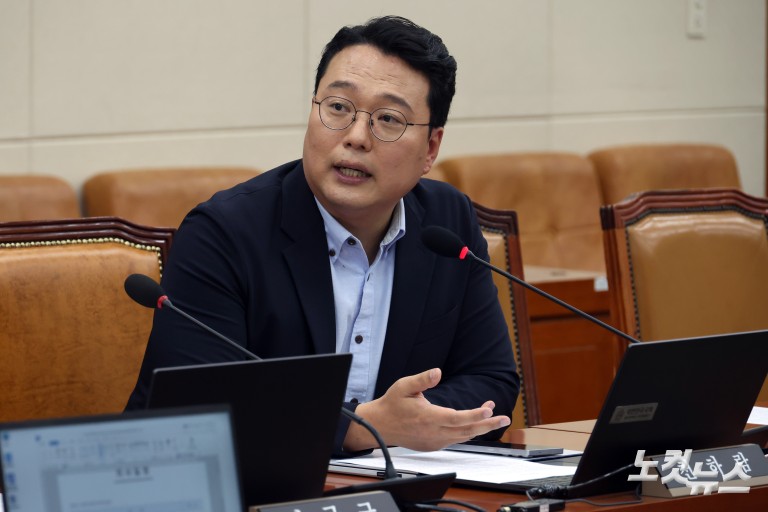 국회 재경위, 신현송 한국은행 총재 후보자 청문보고서 채택