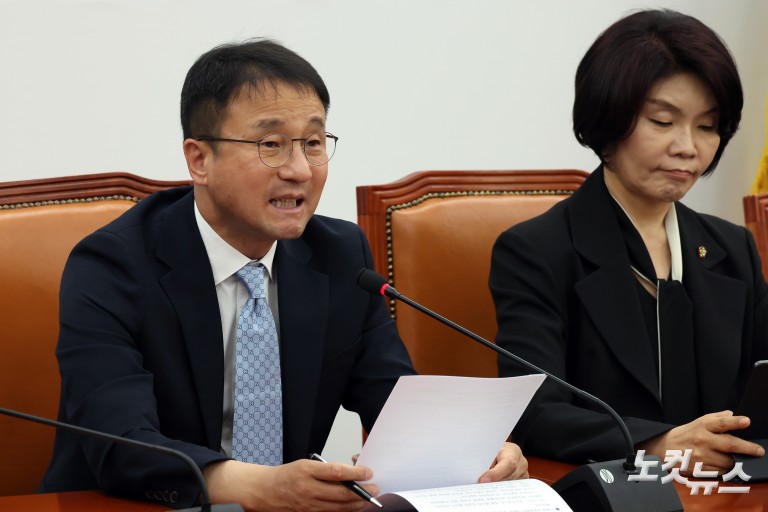 더불어민주당 원내대책회의