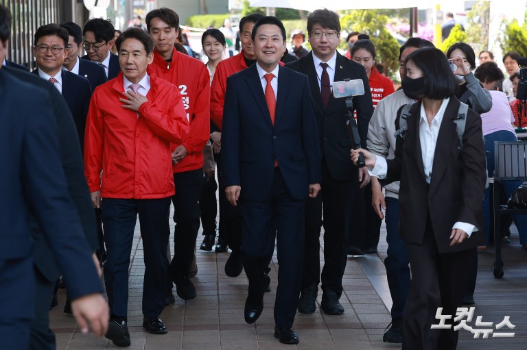 장동혁 대표, 생활밀착형 청년 공약 간담회