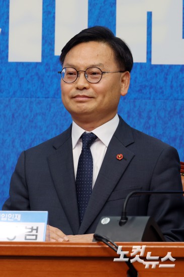 더불어민주당, 김성범 전 해양수산부 차관 영입