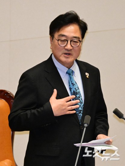 개헌안 상정하지 못하고 본회의 산회