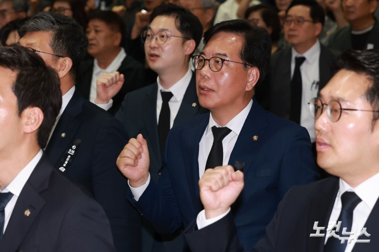 정원오-오세훈, 5ㆍ18민주화운동 서울기념식