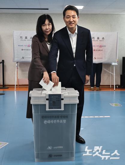 사전투표하는 오세훈 후보