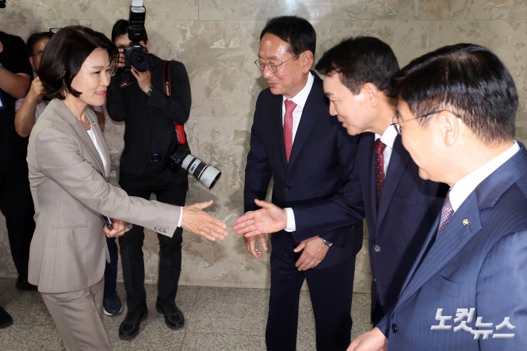 국민의힘 초·재선의원, 원내대표 후보자 초청 간담회