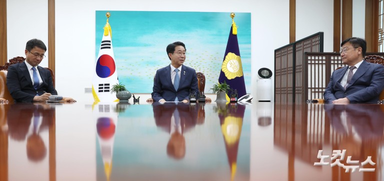 국회의장-여야 원내대표 상견례