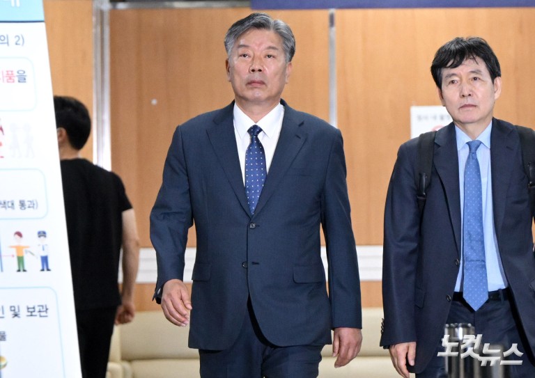 '서해 공무원 피격' 서훈·김홍희 항소심도 무죄