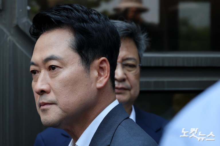 잠실개표소 시위 현장 찾은 장동혁