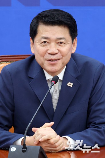 조국혁신당 김준형 원내대표, 민주당 한병도 원내대표 예방