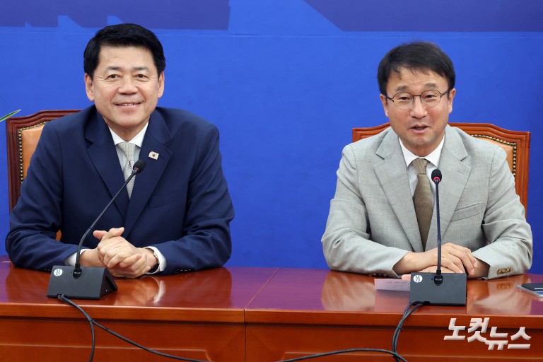 조국혁신당 김준형 원내대표, 민주당 한병도 원내대표 예방