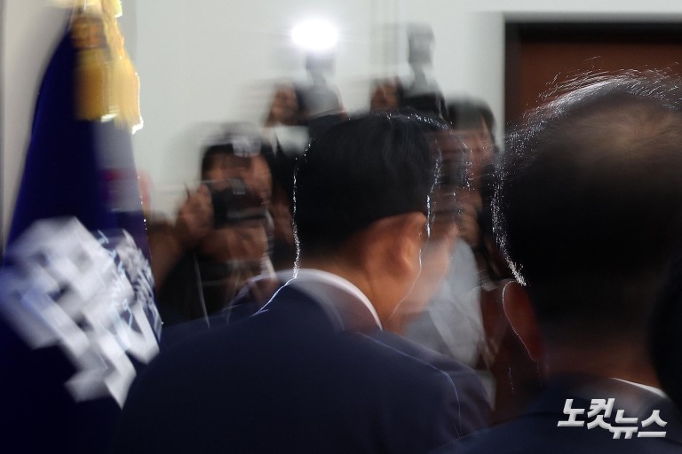 정청래 대표직 사퇴