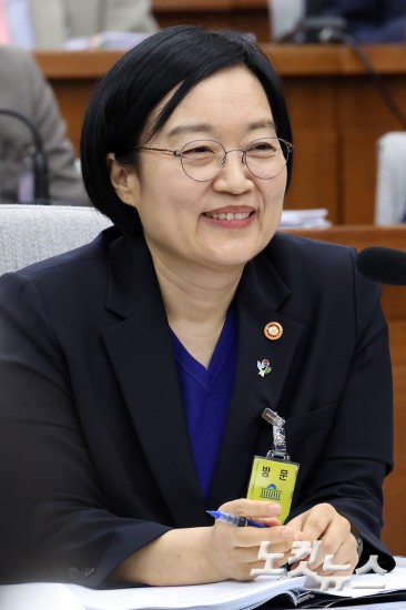 한성숙 국무총리 후보자 이틀째 인사청문회
