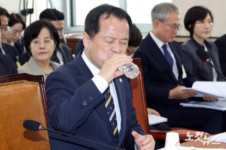 '투표용지 부족사태' 국조특위