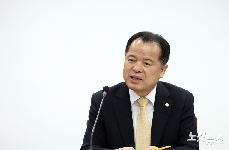 투표용지 부족사태 국조특위, 중앙선관위 현장조사