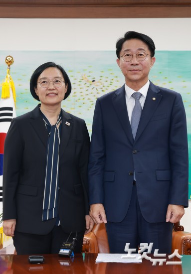 조정식 국회의장 예방한 한성숙 국무총리