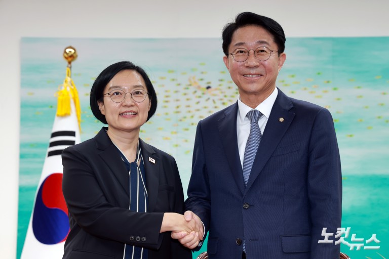 조정식 국회의장 예방한 한성숙 국무총리