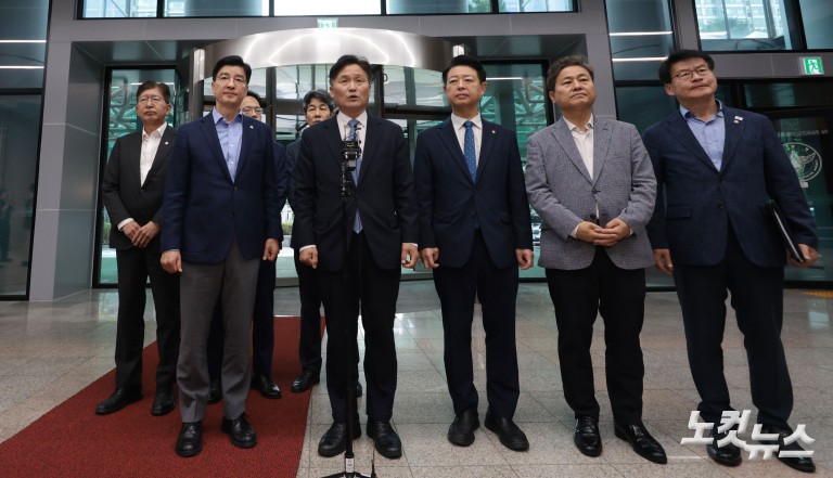 민주당 행안위원들, '장윤기 사건' 철저 수사 촉구 경찰청 방문