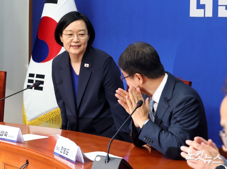 한성숙 국무총리 만난 한병도 대표 직무대행